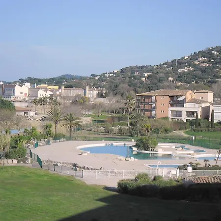 Gasbrun - Appartement Avec Piscine At Acces Plage Apartment *