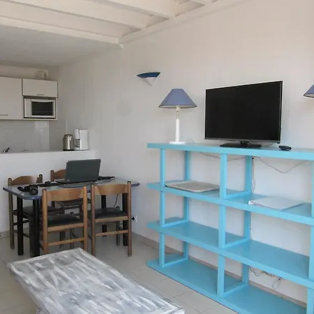 Apartment Gasbrun - Appartement Avec Piscine At Acces Plage *