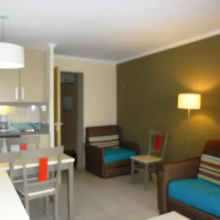 Apartment Gasbrun - Appartement Avec Piscine At Acces Plage Grimaud
