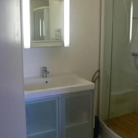 Gasbrun - Appartement Avec Piscine At Acces Plage Apartment
