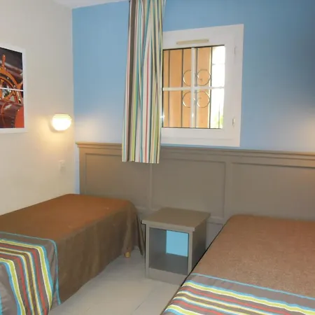 Apartment Gasbrun - Appartement Avec Piscine At Acces Plage *