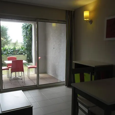 Appartement Gasbrun - Appartement Avec Piscine At Acces Plage Grimaud